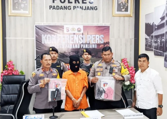 Polres Padang Panjang Menungkap Aksi Toko Perhiasan Imitasi